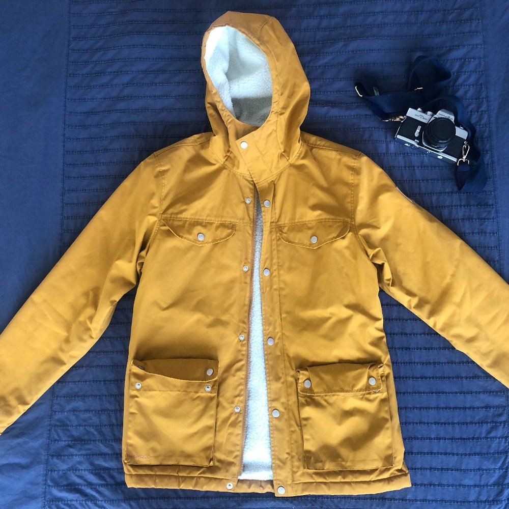 Fjallraven Mens Greenland Winter Jacket Acorn Yellow Size M Like New